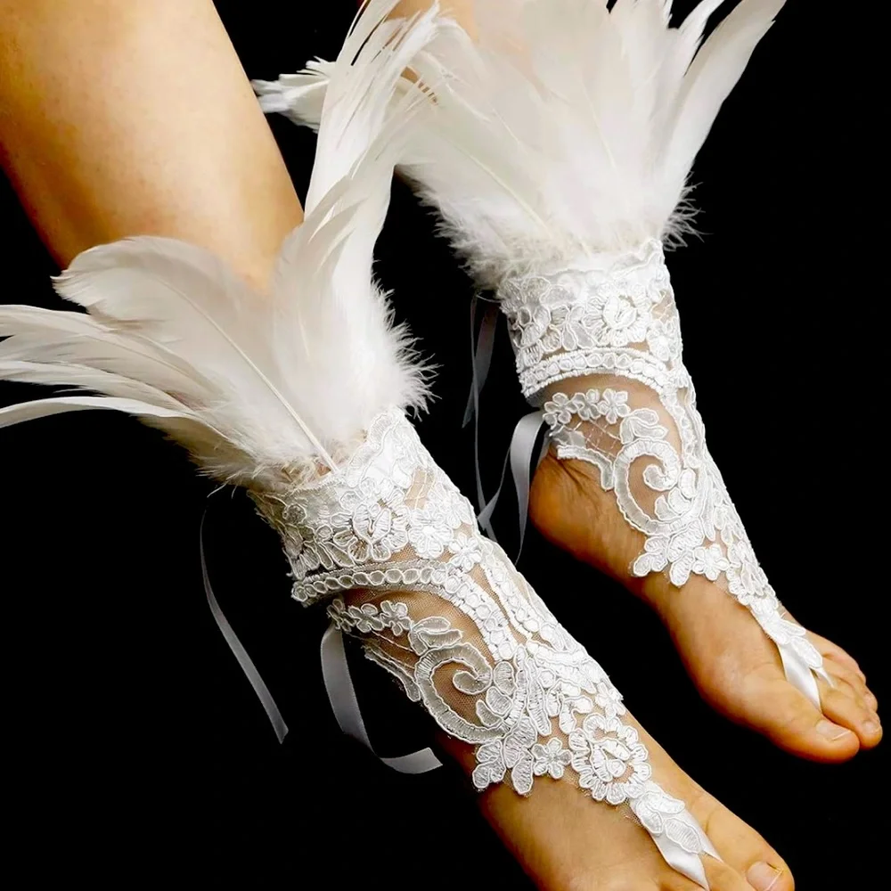 Feathers cuffs for feet / hands / wrists white
